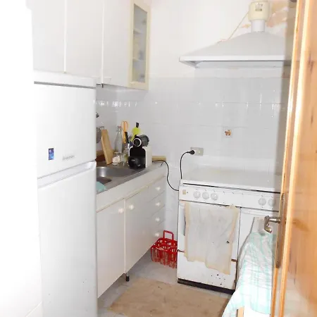 House With 2 Bedrooms In With Furnished Terrace 20 Km From The Holiday home *